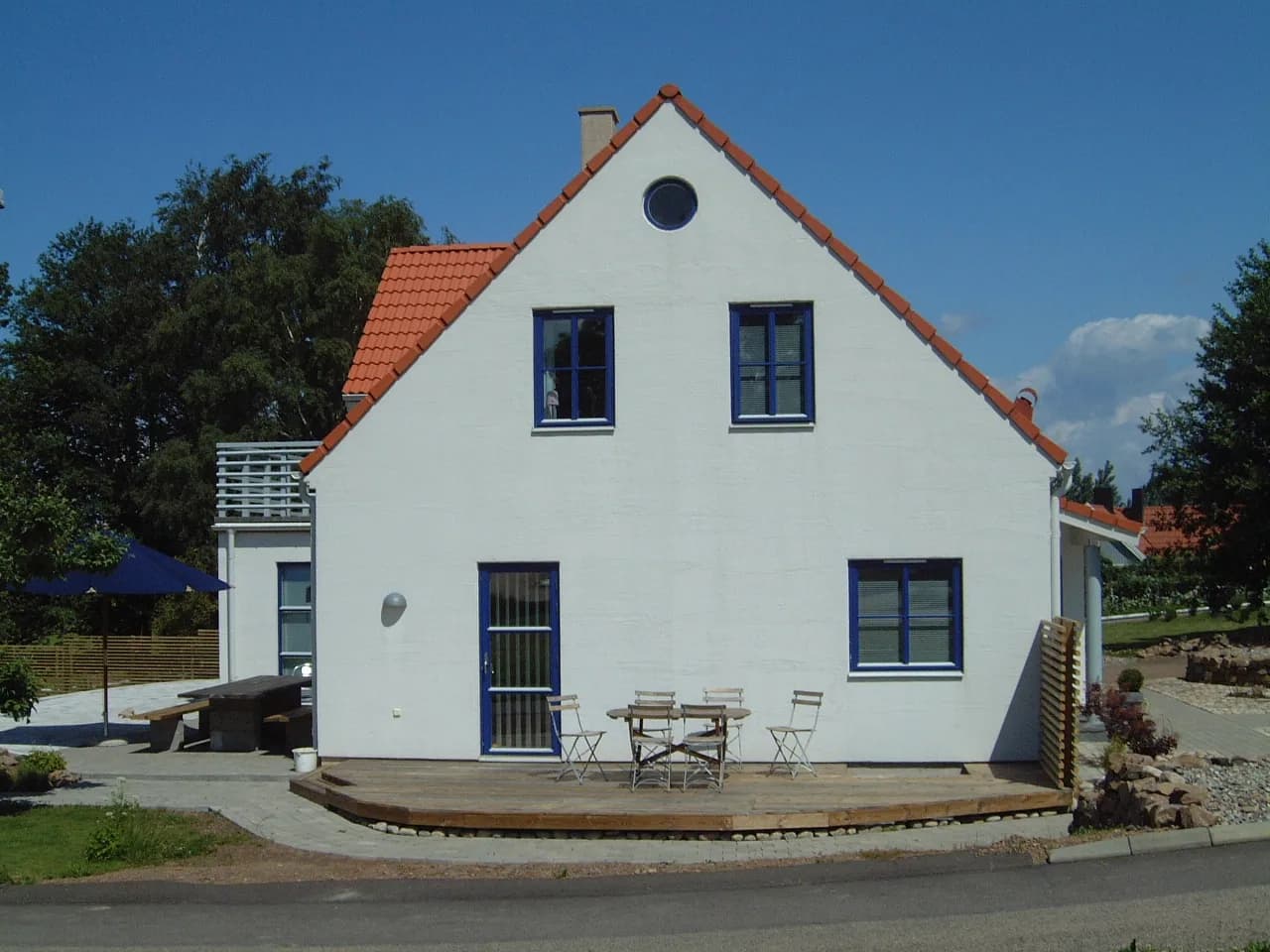 H 389