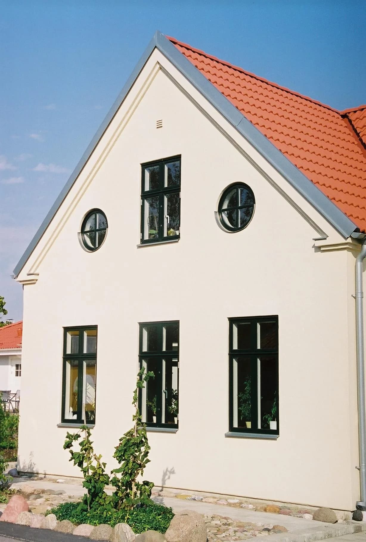 H 512