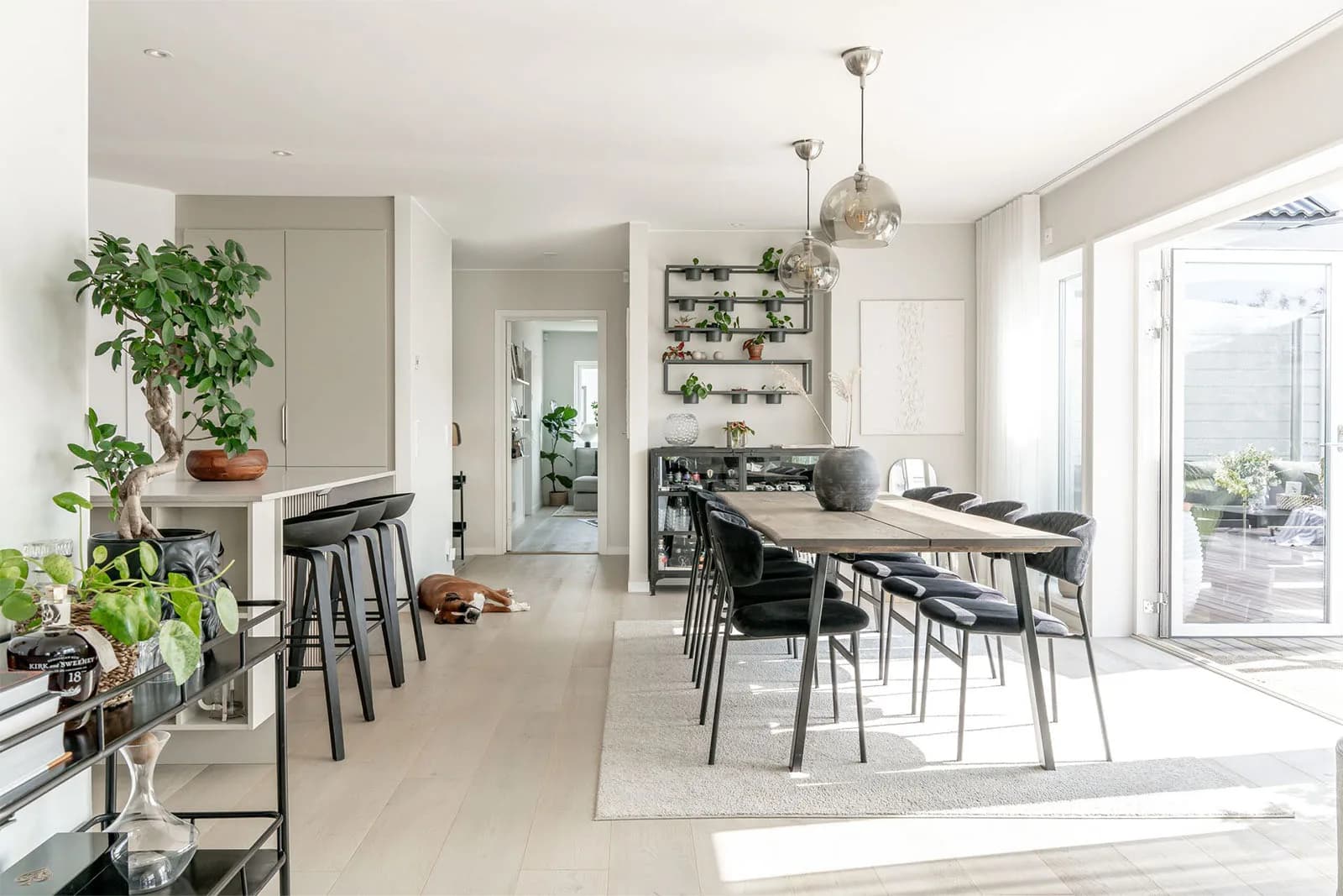 Matplats i anpassat Villa Hällevik