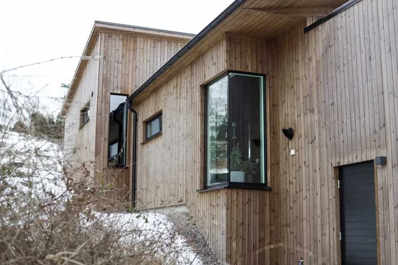 Arkitektritad villa byggd i tre etage - Bild från husleverantören Alingsås Huspaket.