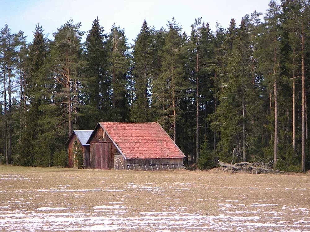Ladan i Ås är förebild för Hunge 121.
