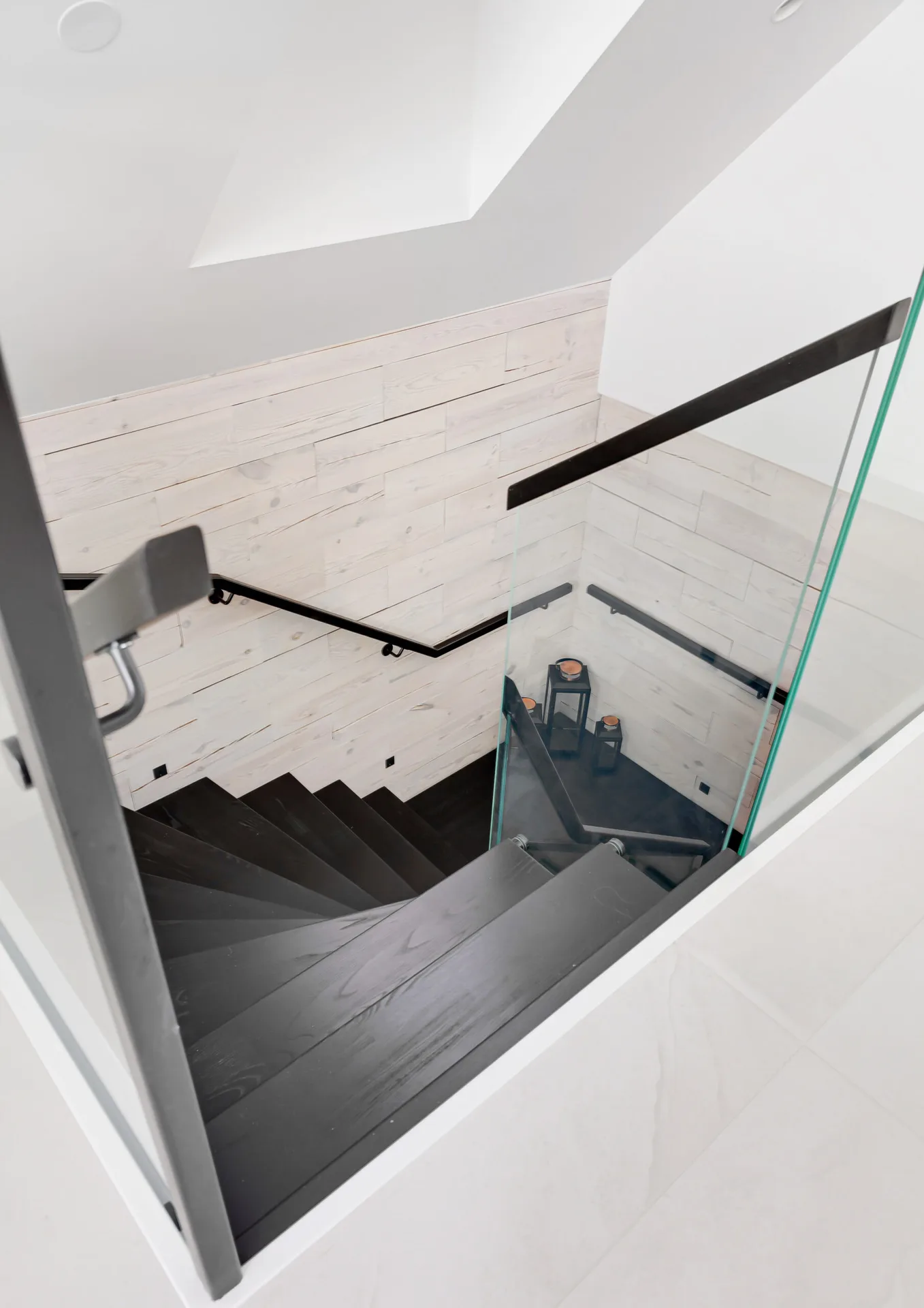 1,5-planshus, Beddinge