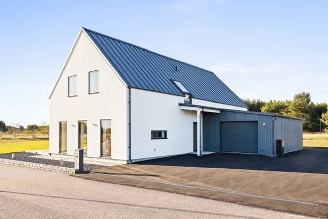 1,5-planshus, Ystad