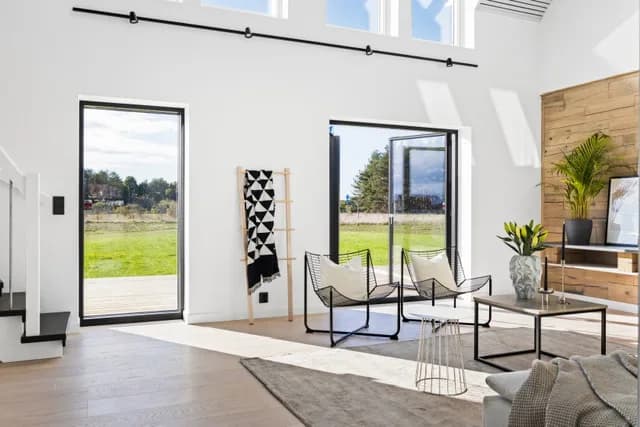 1,5-planshus, Ystad