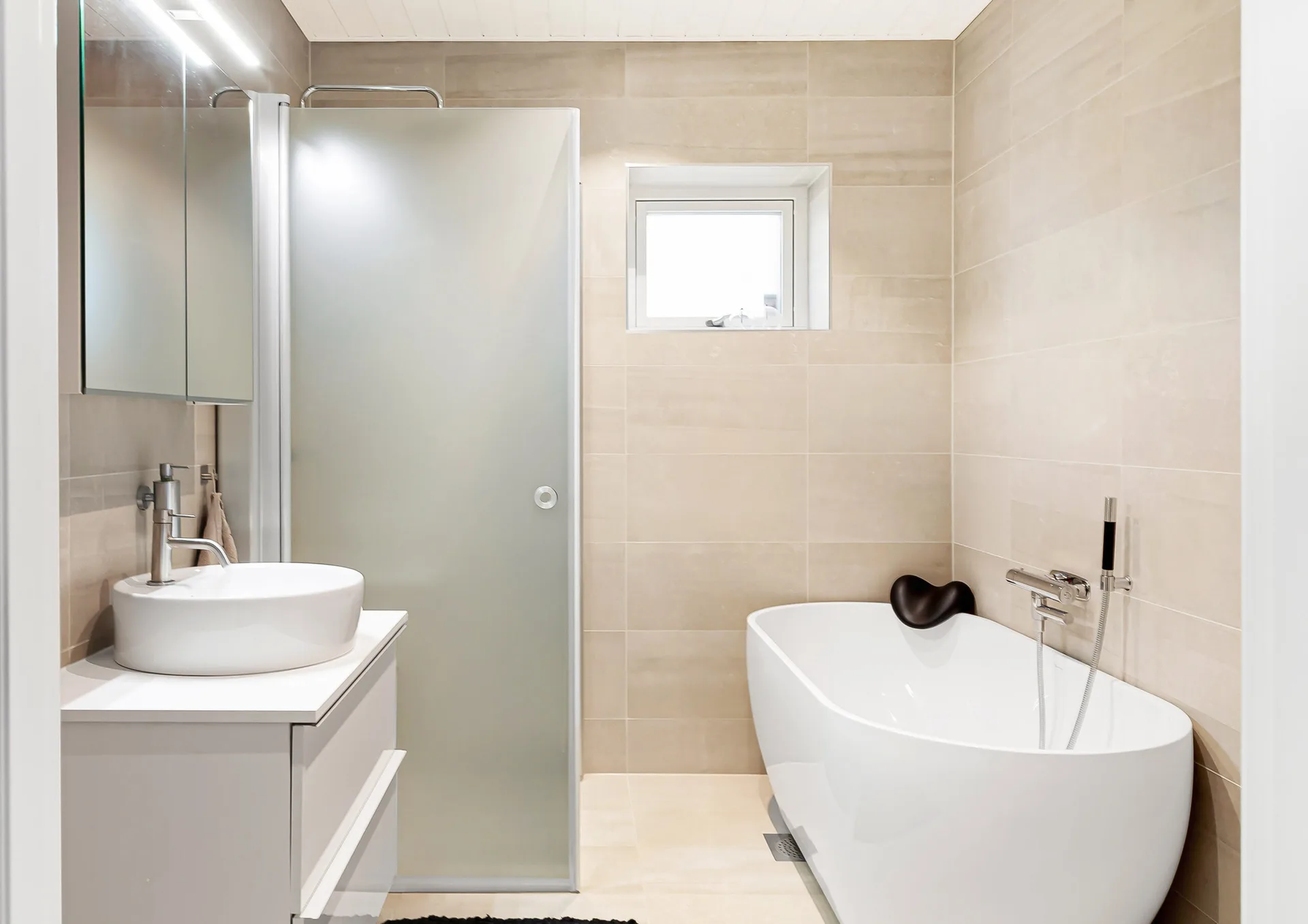 1-planshus, Höllviken