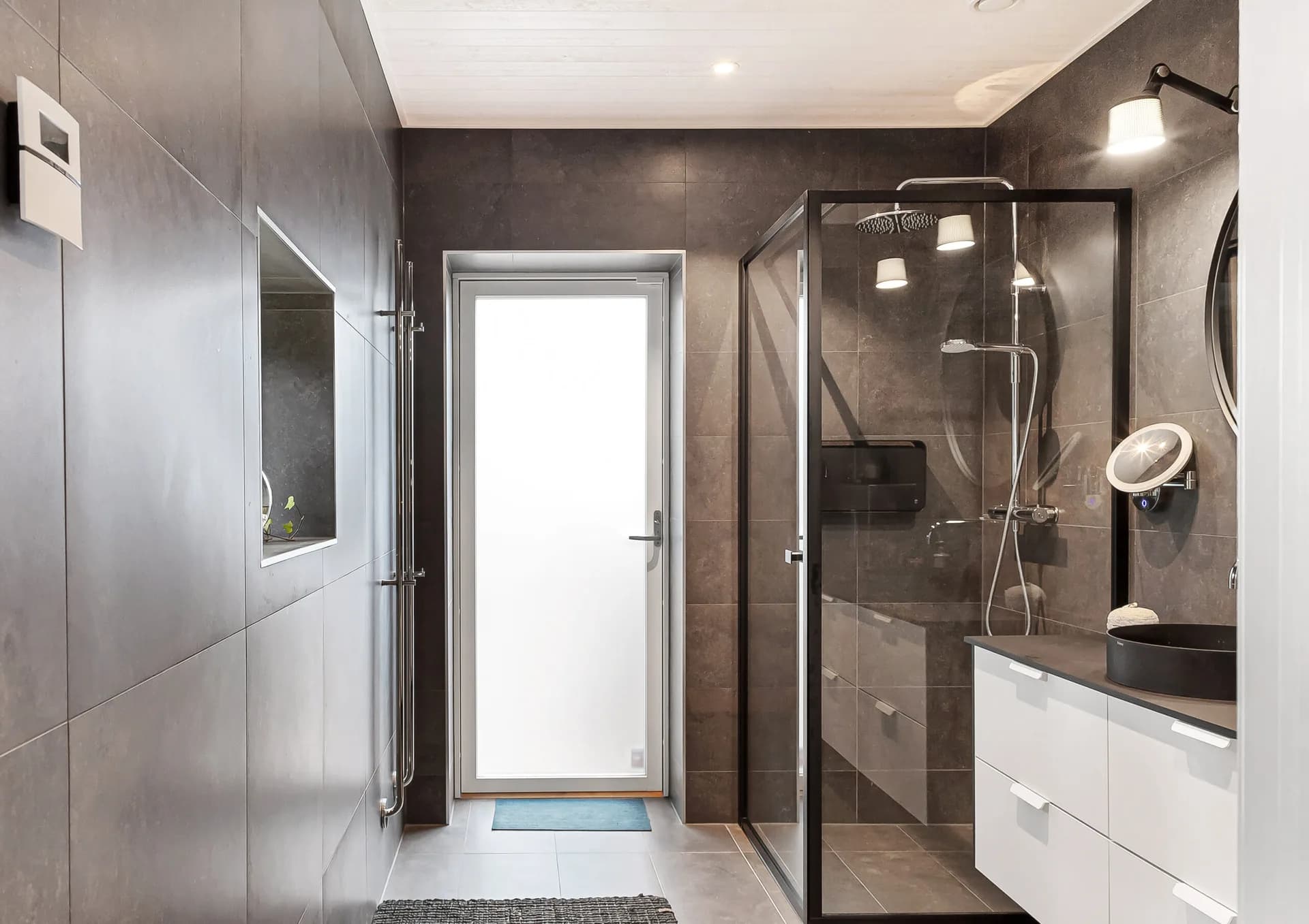 1-planshus, Höllviken