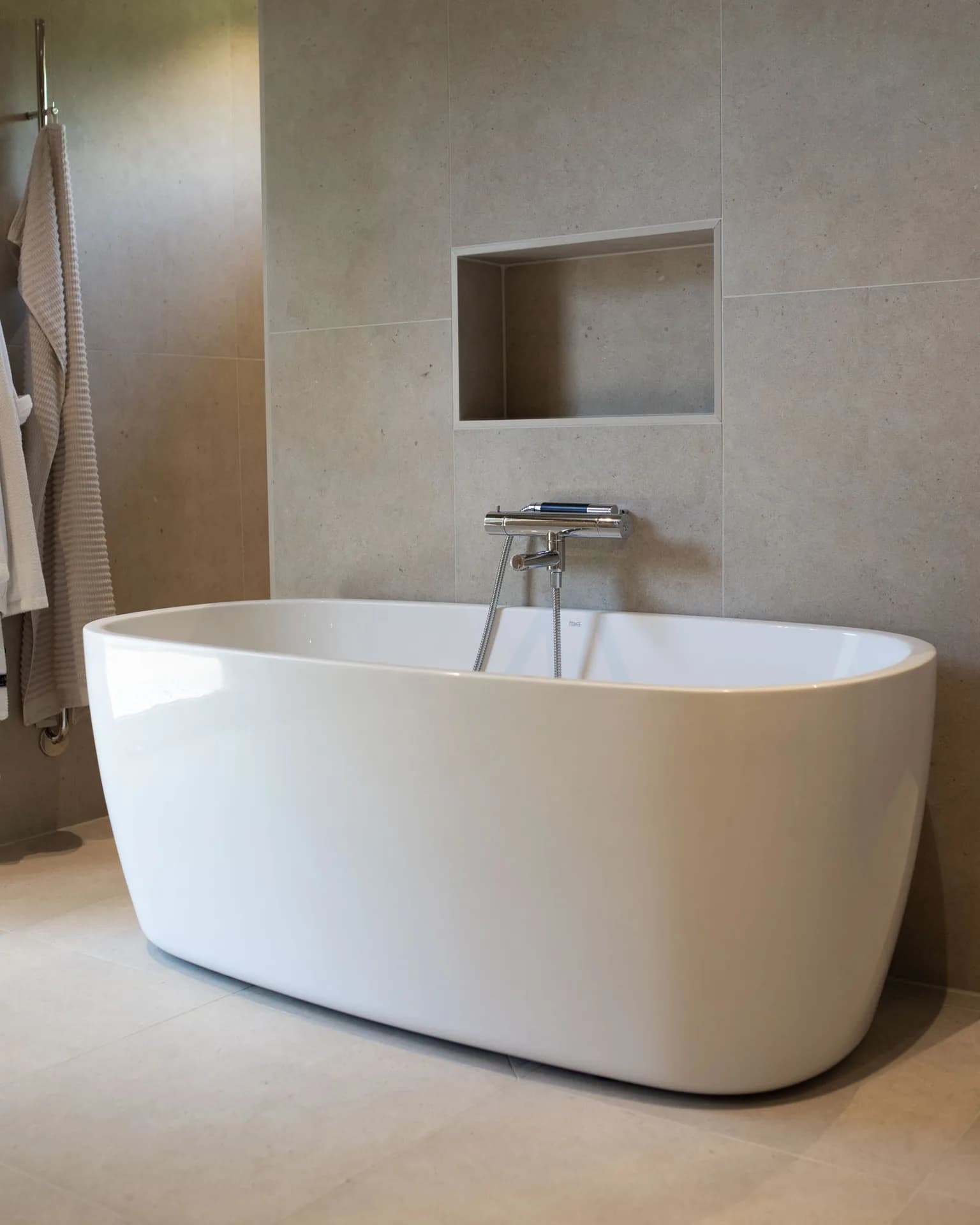 Badrum i arkitektritat hus