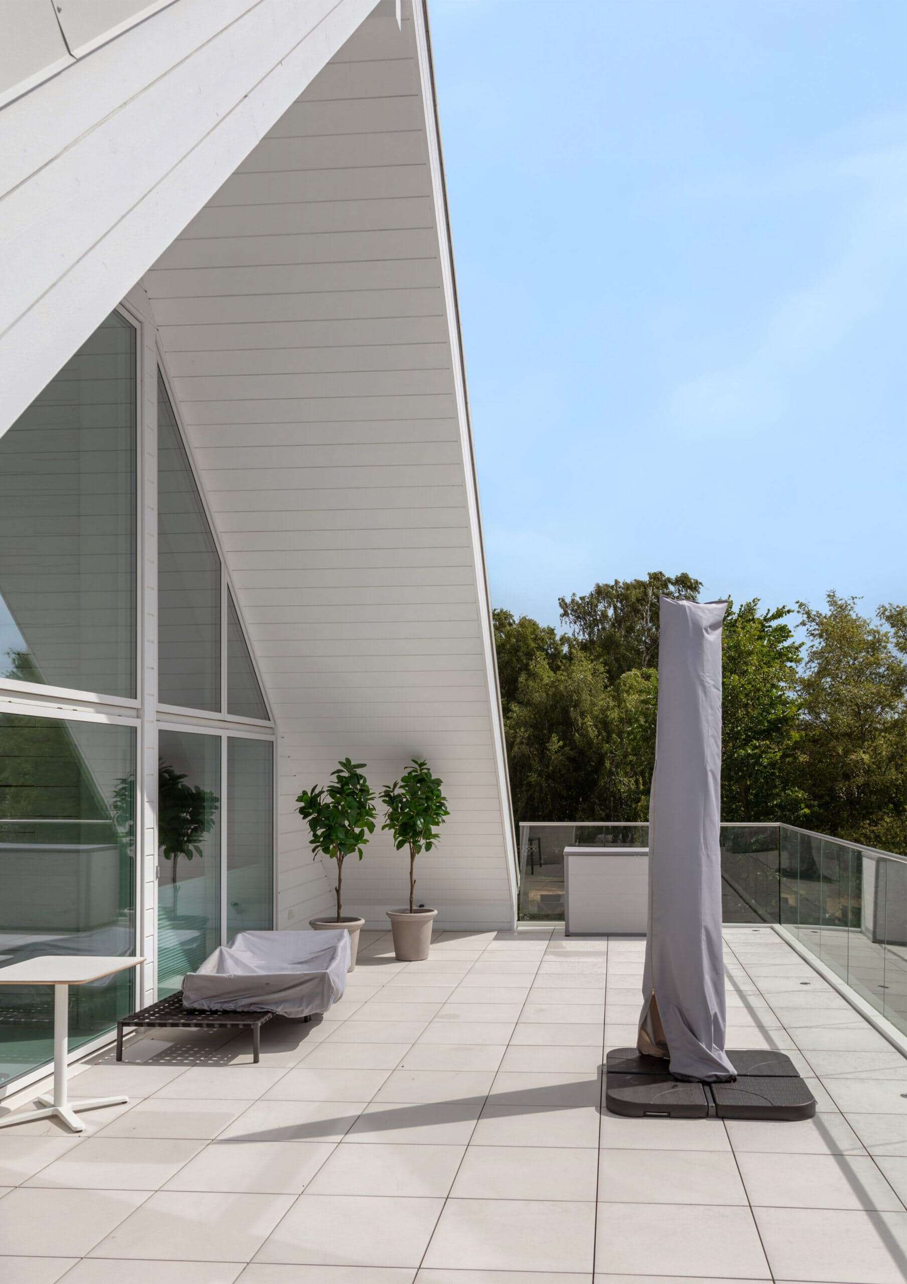 1,5-planshus, Beddinge