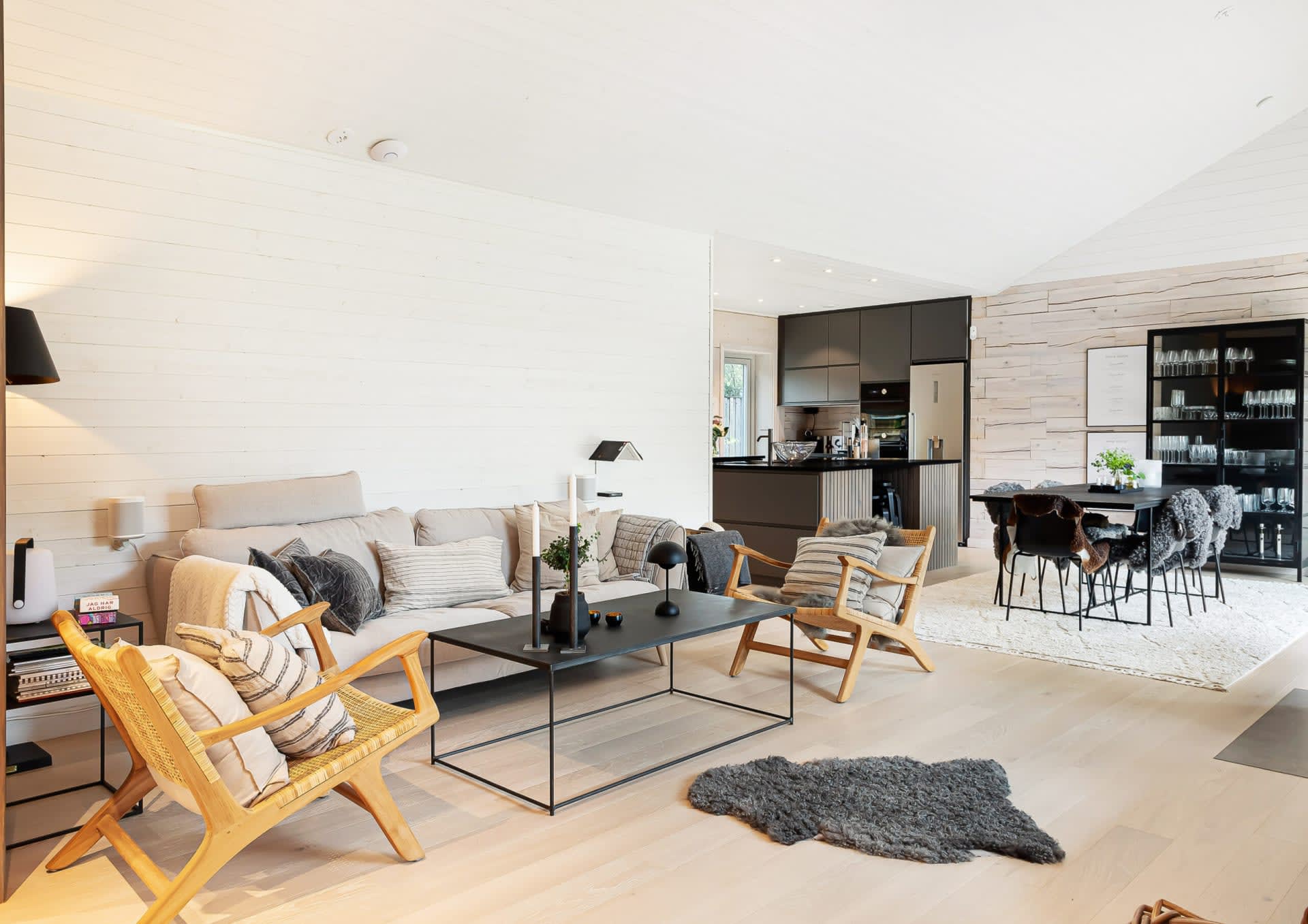 1-planshus, Höllviken