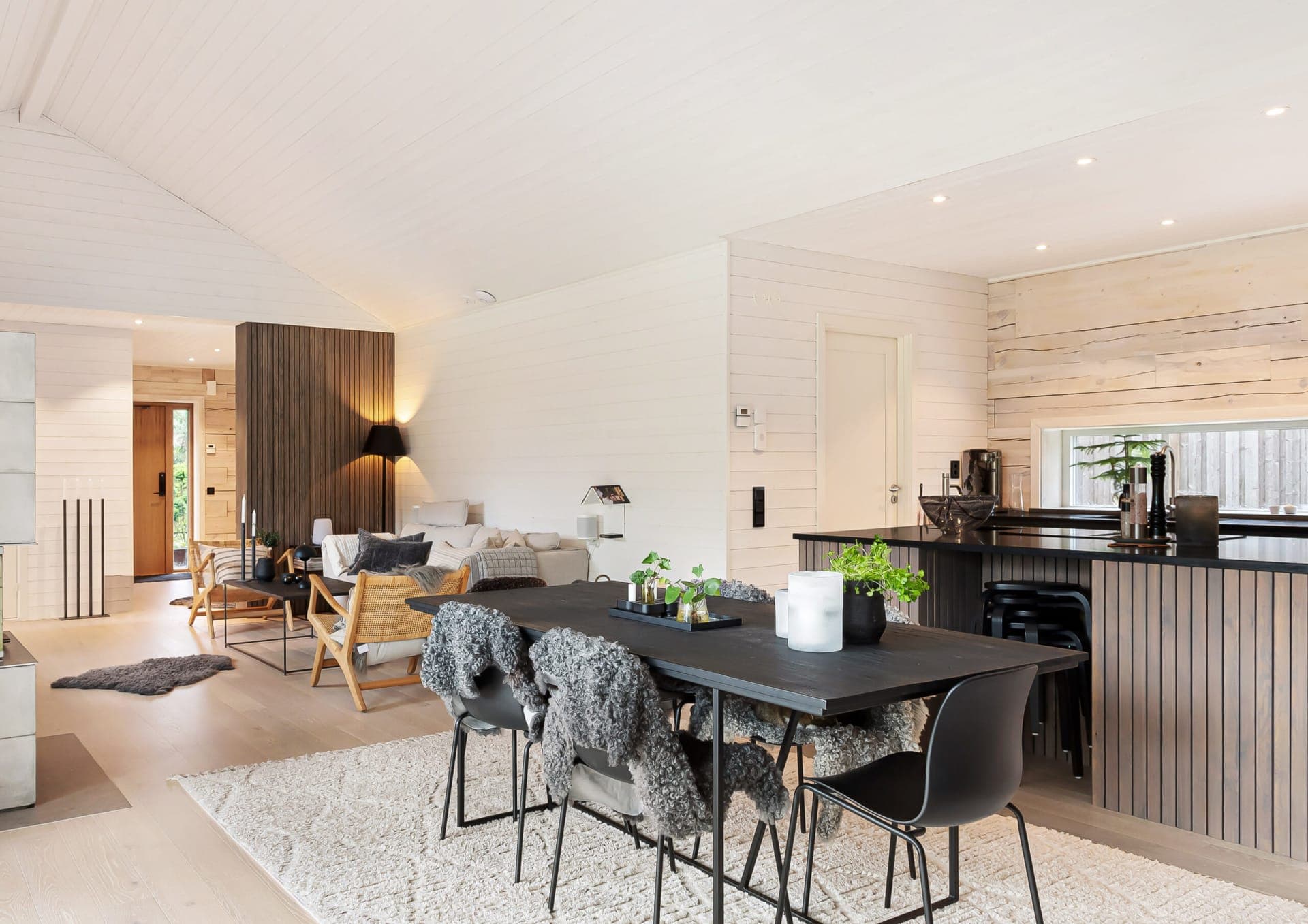 1-planshus, Höllviken