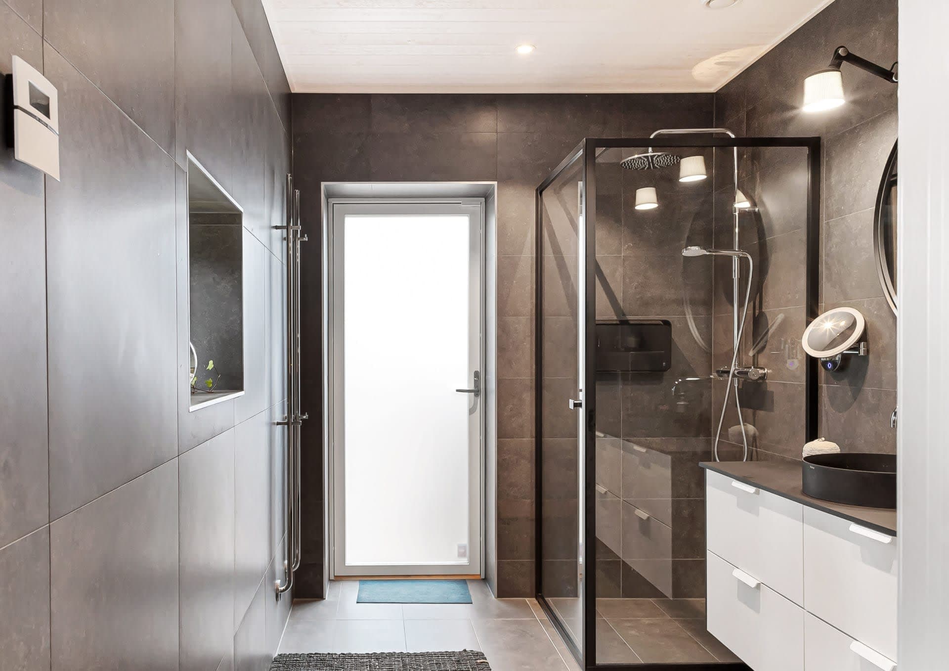 1-planshus, Höllviken