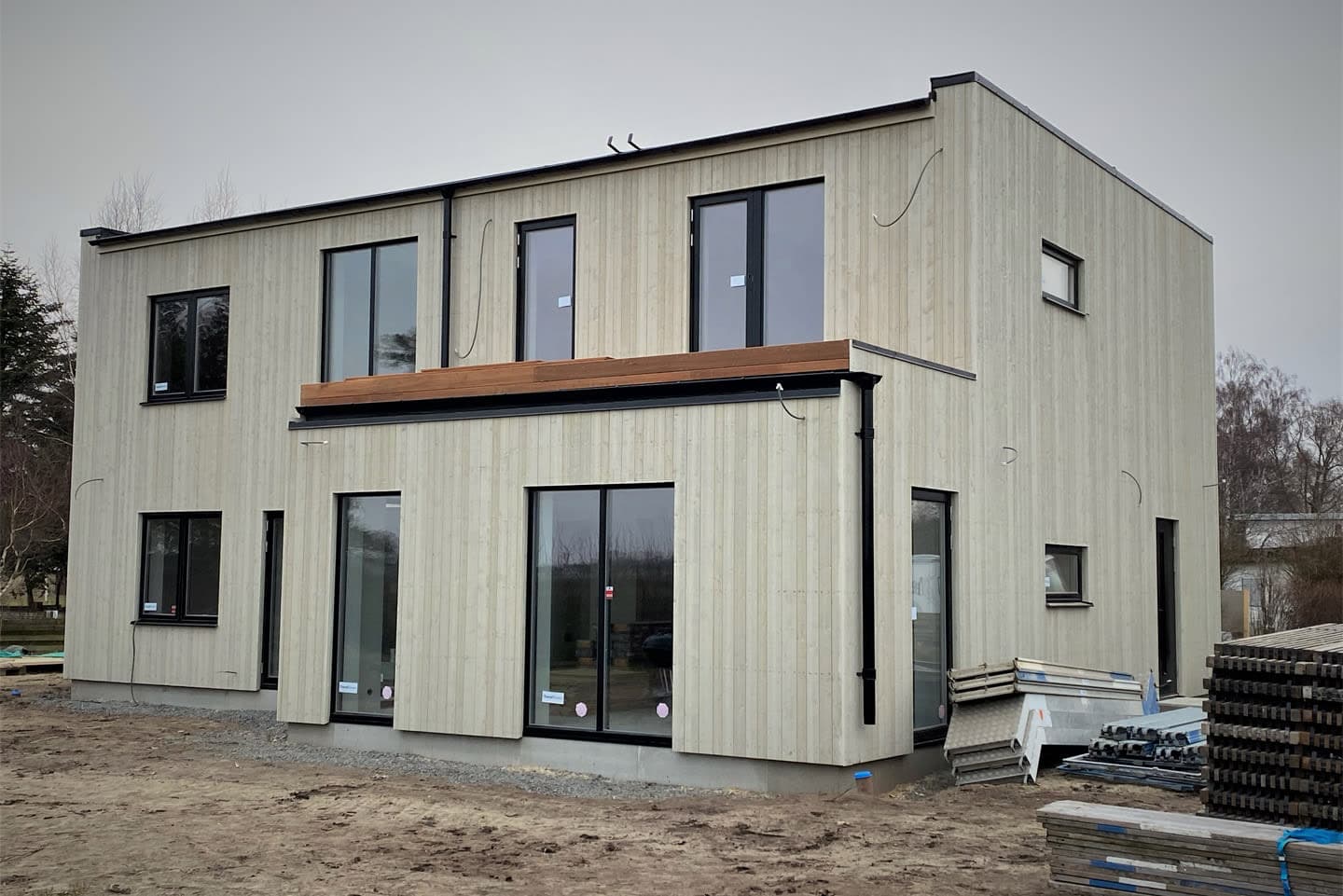 2-planshus, Räng Sand