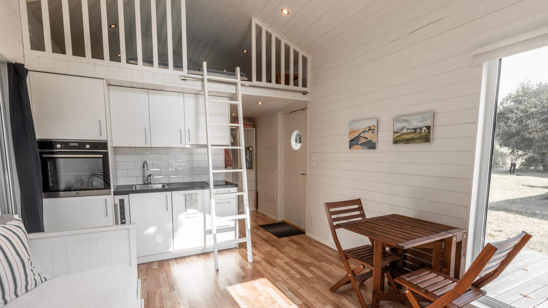 Attefallshus vardagsrum