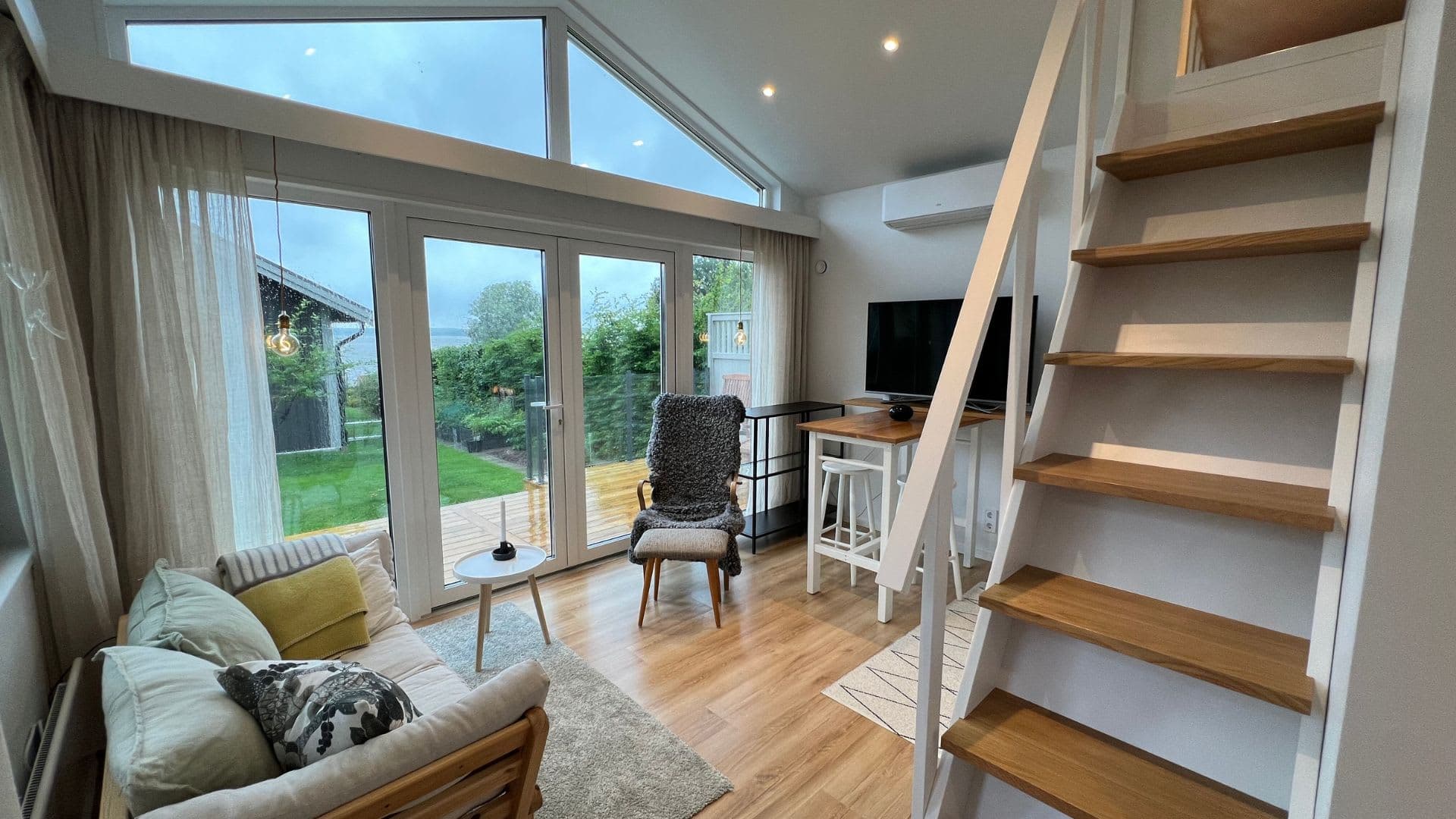 Vardagsrum attefallshus